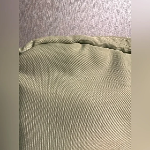 Gaiam Belt Bag - Picture 2 of 8